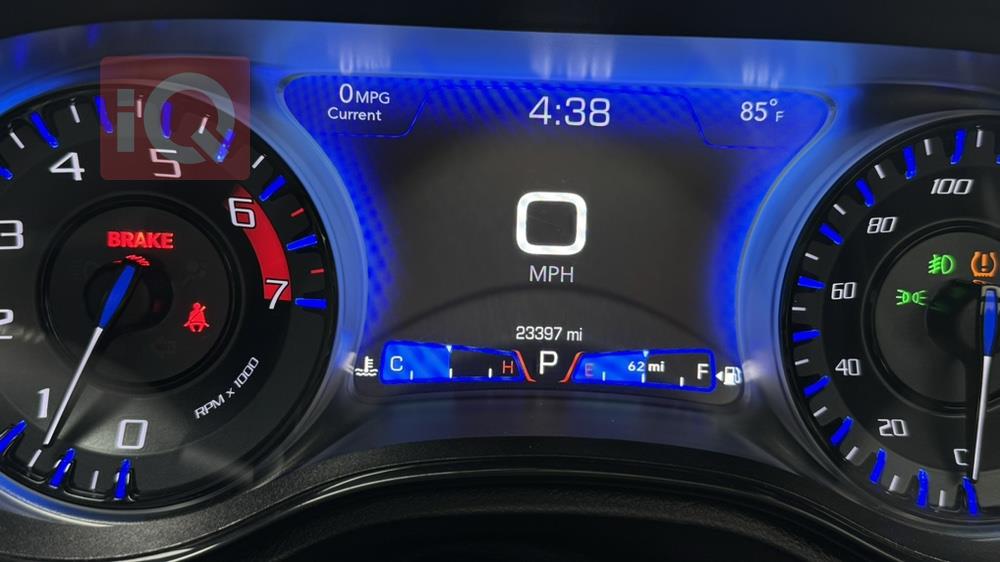 کرایسلەر 300